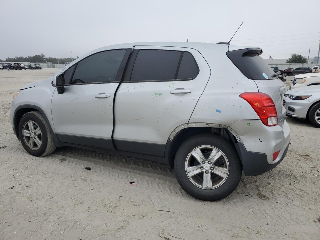 2019 Chevrolet Trax VIN 3GNCJKSB0KL218280 Copart auction photo, rear end damage thumbnail 2