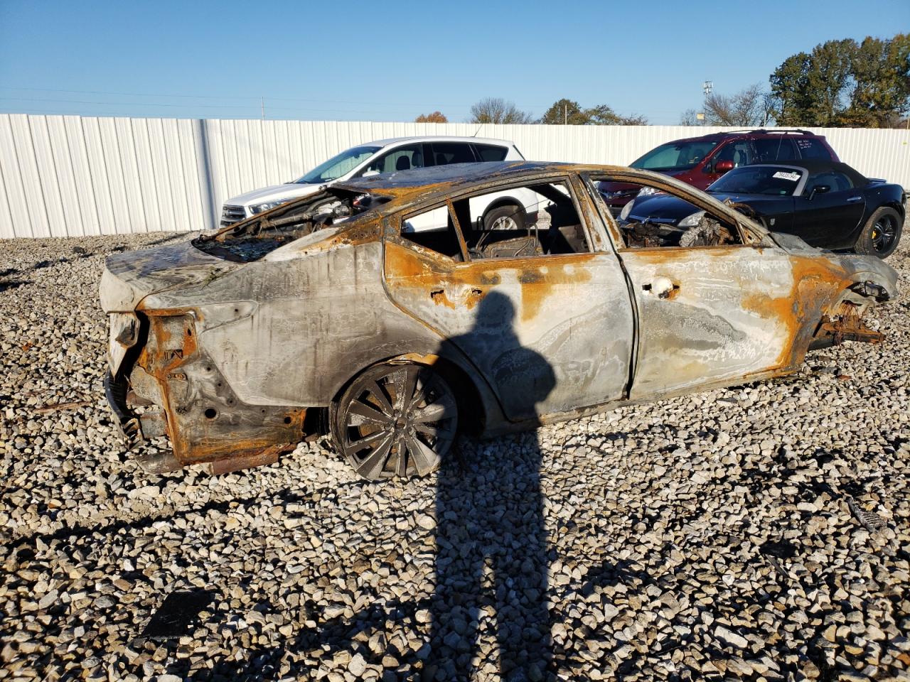 2019 Nissan Altima VIN 1N4BL4CV0KC171949 Copart auction photo, burn damage thumbnail 3