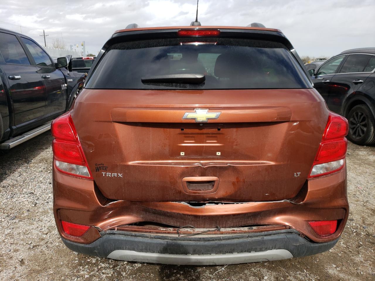 2019 Chevrolet Trax VIN 3GNCJLSB2KL264070 Copart auction photo, rear end / front end damage thumbnail 6