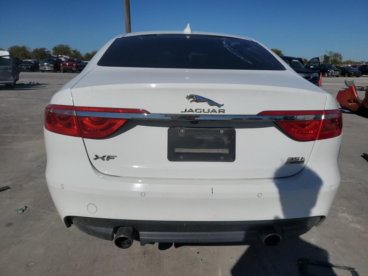 2016 Jaguar XF VIN SAJBJ4BV4GCY21571 Copart auction photo, normal wear damage thumbnail 6