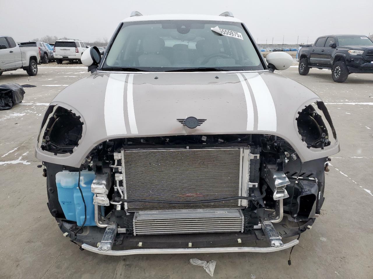 2022 MINI Cooper VIN WMZ53BR02N3N46333 Copart auction photo, rear end / front end damage thumbnail 5