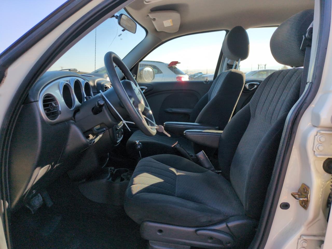 2005 Chrysler PT Cruiser VIN 3C4FY48B75T634268 Copart auction photo, front end damage thumbnail 7