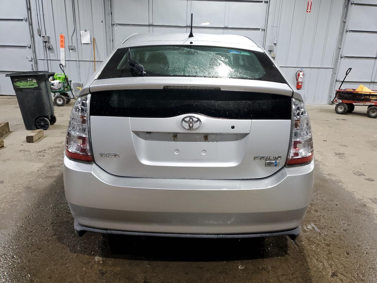 2007 Toyota Prius VIN JTDKB20U077669260 Copart auction photo, minor dent/scratches / top/roof damage thumbnail 6