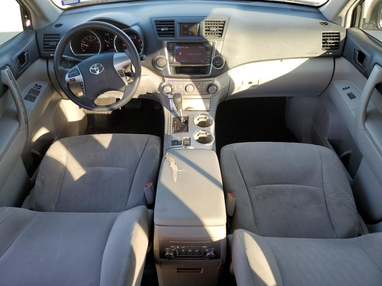 2013 Toyota Highlander VIN 5TDZK3EH0DS123284 Copart auction photo, front end damage thumbnail 8