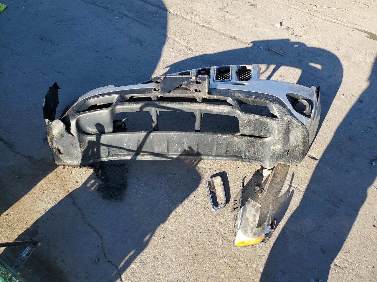 2011 Jeep Compass VIN 1J4NF1FB2BD182213 Copart auction photo, front end damage thumbnail 13
