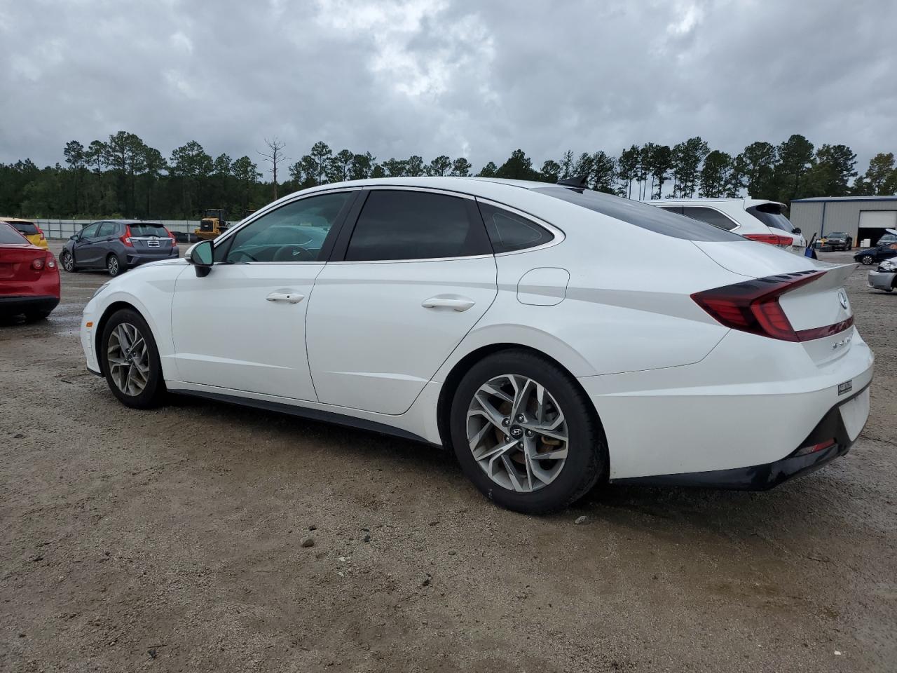 2020 Hyundai Sonata VIN 5NPEL4JA6LH013211 Copart auction photo, side / front end damage thumbnail 2