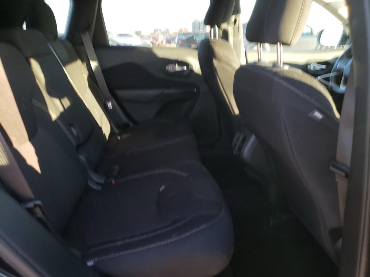 2015 Jeep Grand Cherokee VIN 1C4PJLCBXFW782856 Copart auction photo, front end damage thumbnail 11