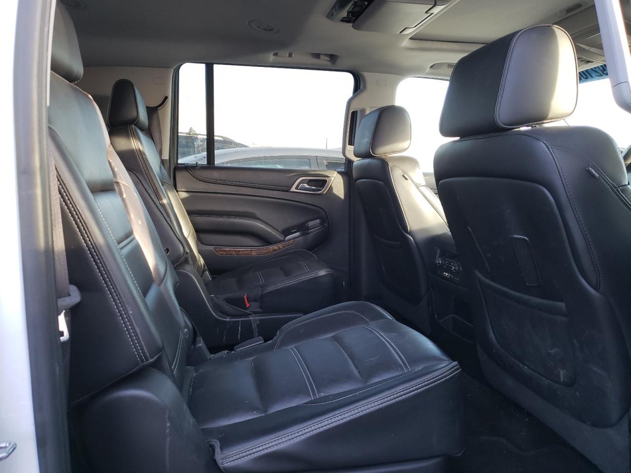 2016 GMC Yukon VIN 1GKS2HKJ1GR304195 Copart auction photo, rear end / undercarriage damage thumbnail 11