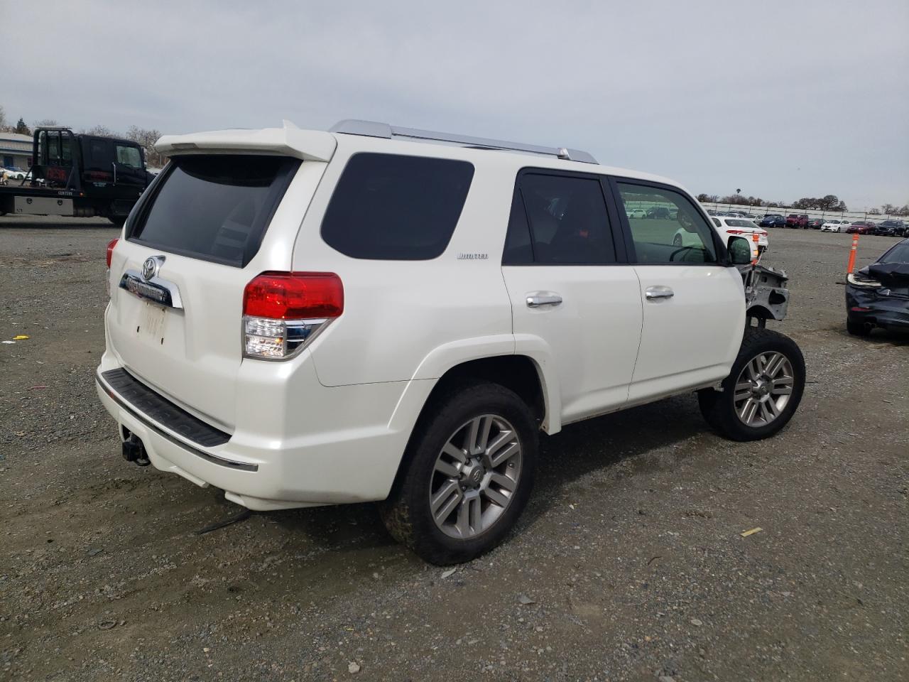 2013 Toyota 4Runner VIN JTEBU5JR6D5139934 Copart auction photo, front end damage thumbnail 3