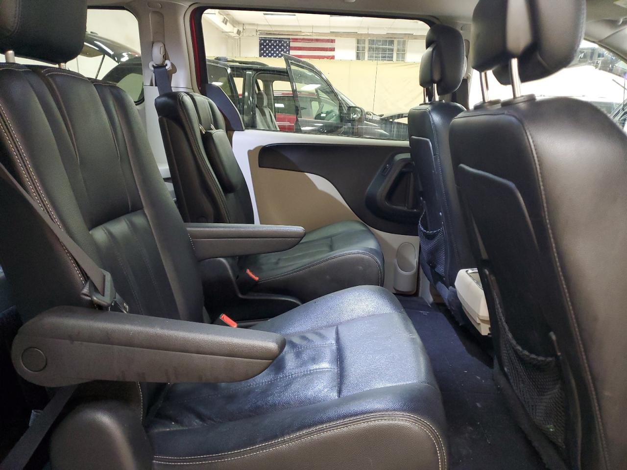 2015 Chrysler Town & Country VIN 2C4RC1BG4FR752149 Copart auction photo, front end / side damage thumbnail 11