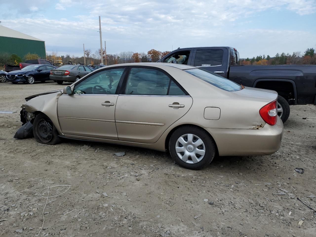 2002 Toyota Camry VIN 4T1BE32K62U089817 Copart auction photo, front end / minor dent/scratches damage thumbnail 2