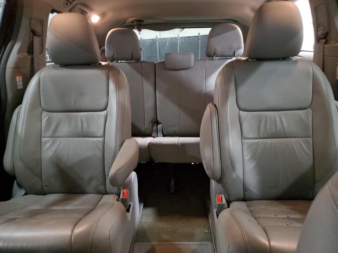 2015 Toyota Sienna VIN 5TDDK3DC6FS118478 Copart auction photo, rear end / front end damage thumbnail 10