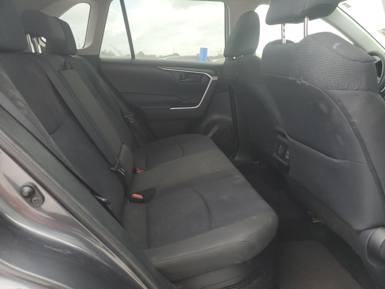 2019 Toyota RAV 4 VIN 2T3MWRFV1KW033885 Copart auction photo, front end / minor dent/scratches damage thumbnail 11