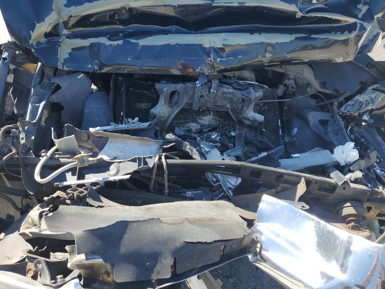2013 Chevrolet Silverado VIN 3GCPKSE76DG380523 Copart auction photo, front end / side damage thumbnail 13