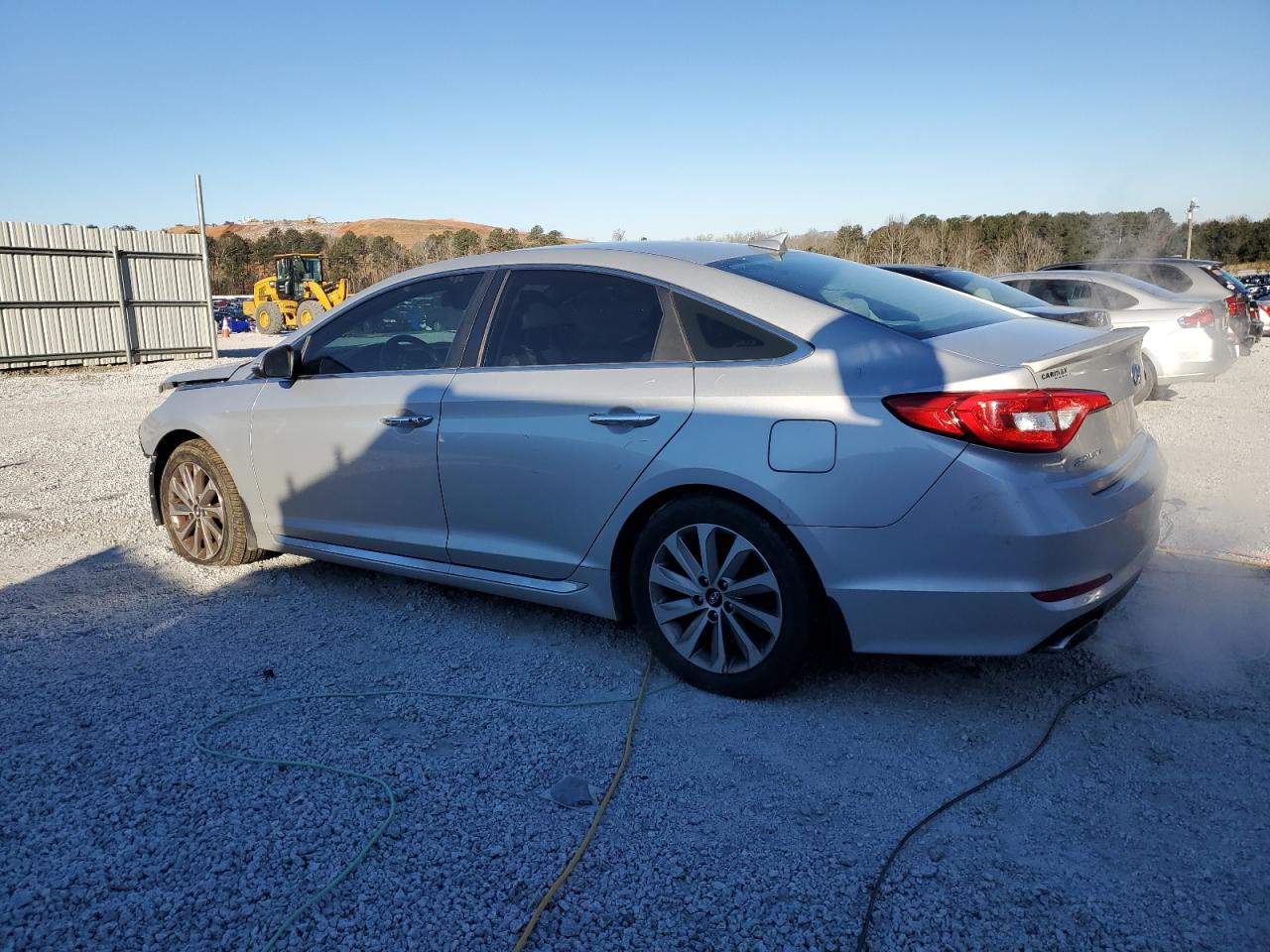 2015 Hyundai Sonata VIN 5NPE34AF4FH131807 Copart auction photo, front end / minor dent/scratches damage thumbnail 2