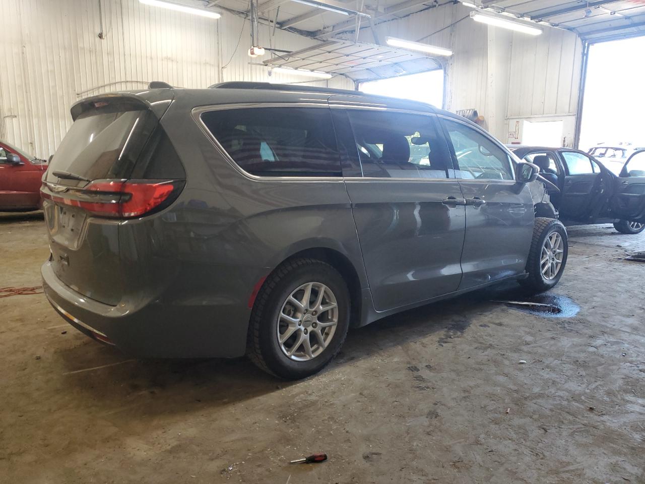 2022 Chrysler Pacifica VIN 2C4RC1BG5NR172858 Copart auction photo, front end damage thumbnail 3