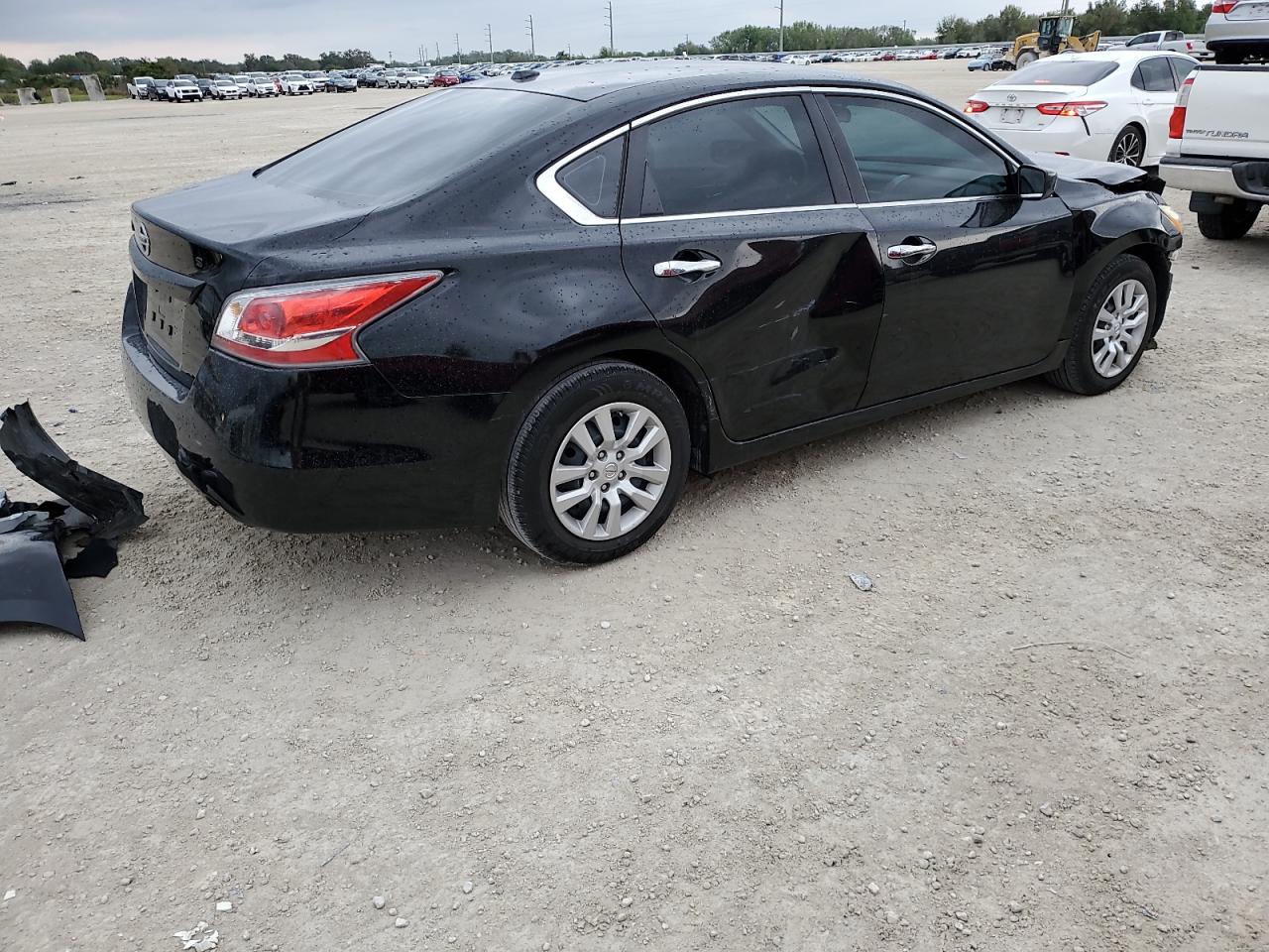 2015 Nissan Altima VIN 1N4AL3AP2FN884176 Copart auction photo, front end / side damage thumbnail 3