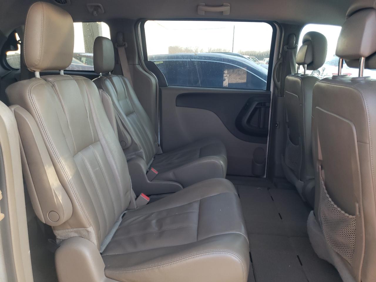 2014 Chrysler Town & Country VIN 2C4RC1BG7ER396634 Copart auction photo, rear end / side damage thumbnail 11