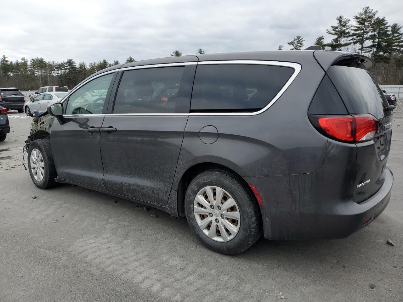 2018 Chrysler Pacifica VIN 2C4RC1AG2JR125735 Copart auction photo, front end damage thumbnail 2
