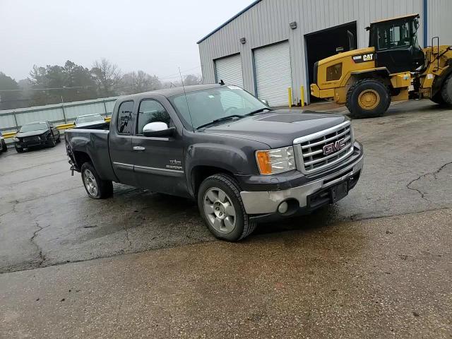 2011 GMC Sierra VIN 1GTR1VE06BZ151451 Copart auction photo, rear end / minor dent/scratches damage thumbnail 11