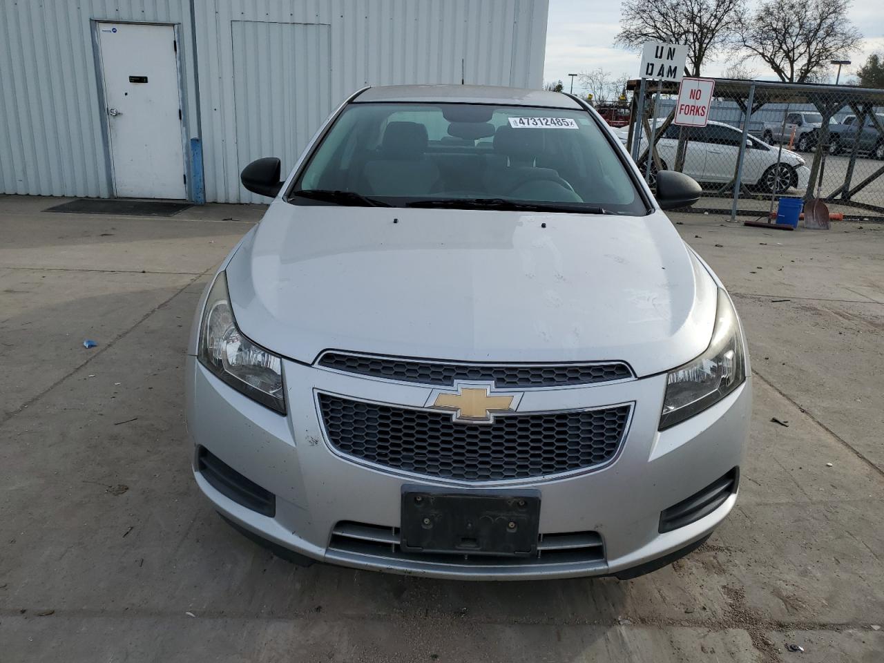2014 Chevrolet Cruze VIN 1G1PA5SG7E7152190 Copart auction photo, side / front end damage thumbnail 5