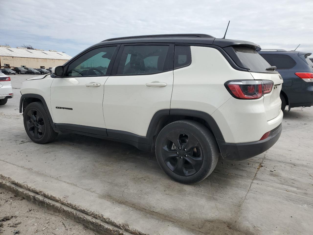 2019 Jeep Compass VIN 3C4NJCBB5KT649267 Copart auction photo, front end / minor dent/scratches damage thumbnail 2