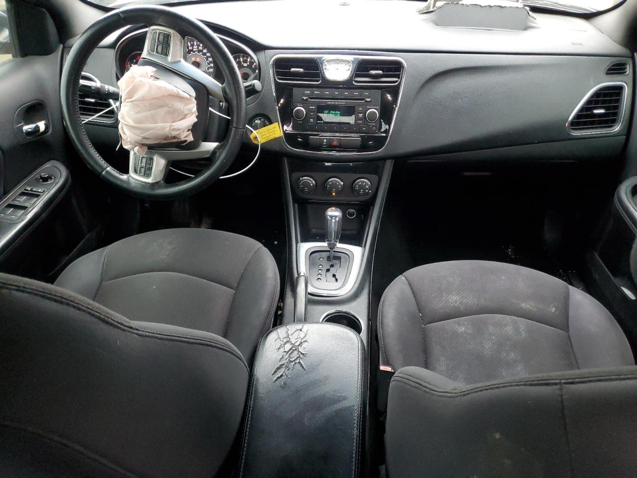 2013 Chrysler 200 VIN 1C3CCBBG7DN608198 Copart auction photo, front end / minor dent/scratches damage thumbnail 8