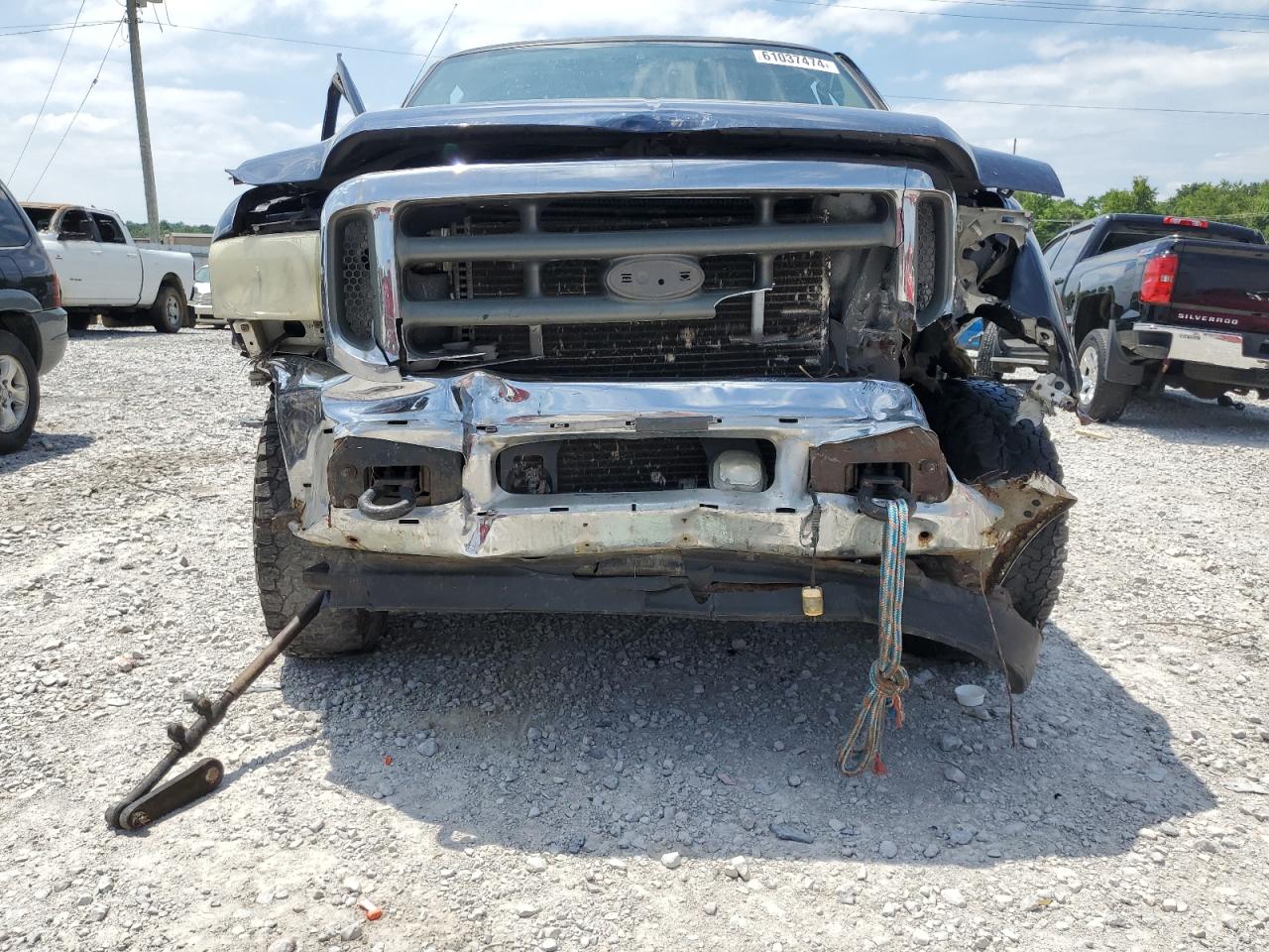 2002 Ford F250 VIN 1FTNW21F02EB94330 Copart auction photo, all over damage thumbnail 5