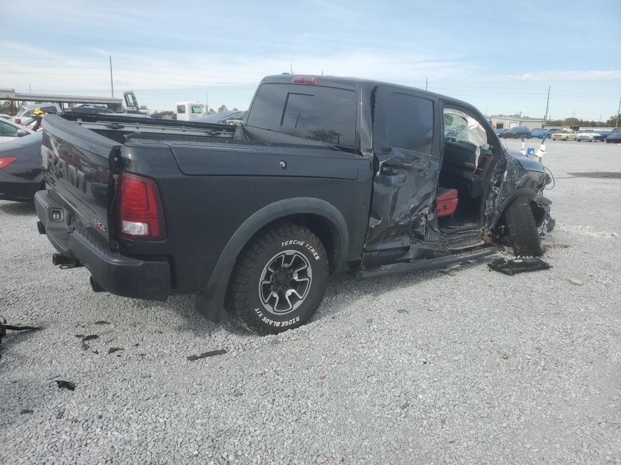 2016 RAM 1500 VIN 1C6RR7YT6GS178862 Copart auction photo, side / front end damage thumbnail 3