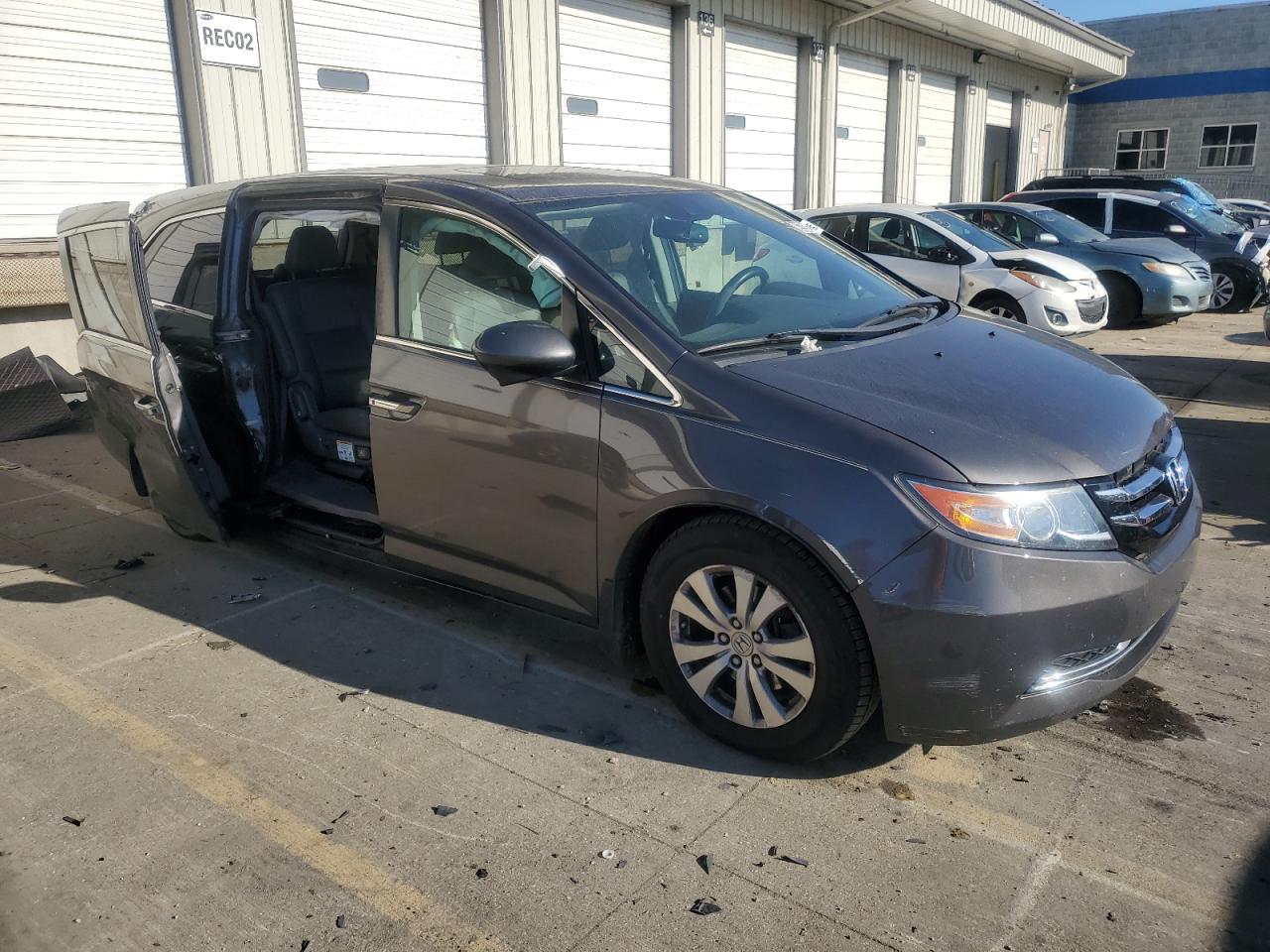 2015 Honda Odyssey VIN 5FNRL5H62FB087012 Copart auction photo, side damage thumbnail 4