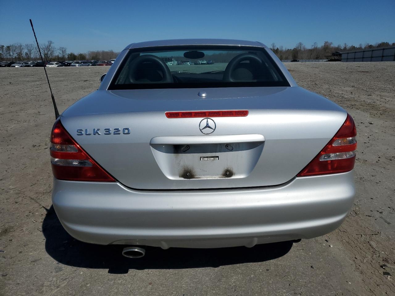 2001 Mercedes-Benz SLK-klasse VIN WDBKK65F91F187271 Copart auction photo, front end damage thumbnail 6