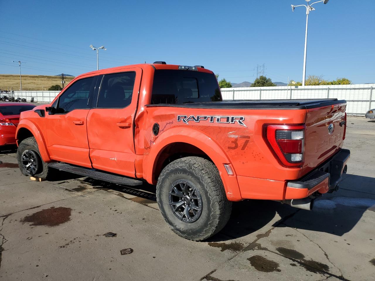 2022 Ford F-150 VIN 1FTFW1RG7NFA14772 Copart auction photo, side / top/roof damage thumbnail 2