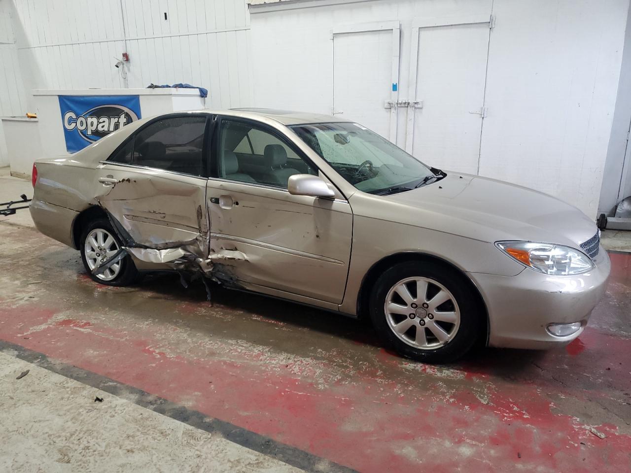 2003 Toyota Camry VIN 4T1BF32K63U554109 Copart auction photo, side / front end damage thumbnail 4