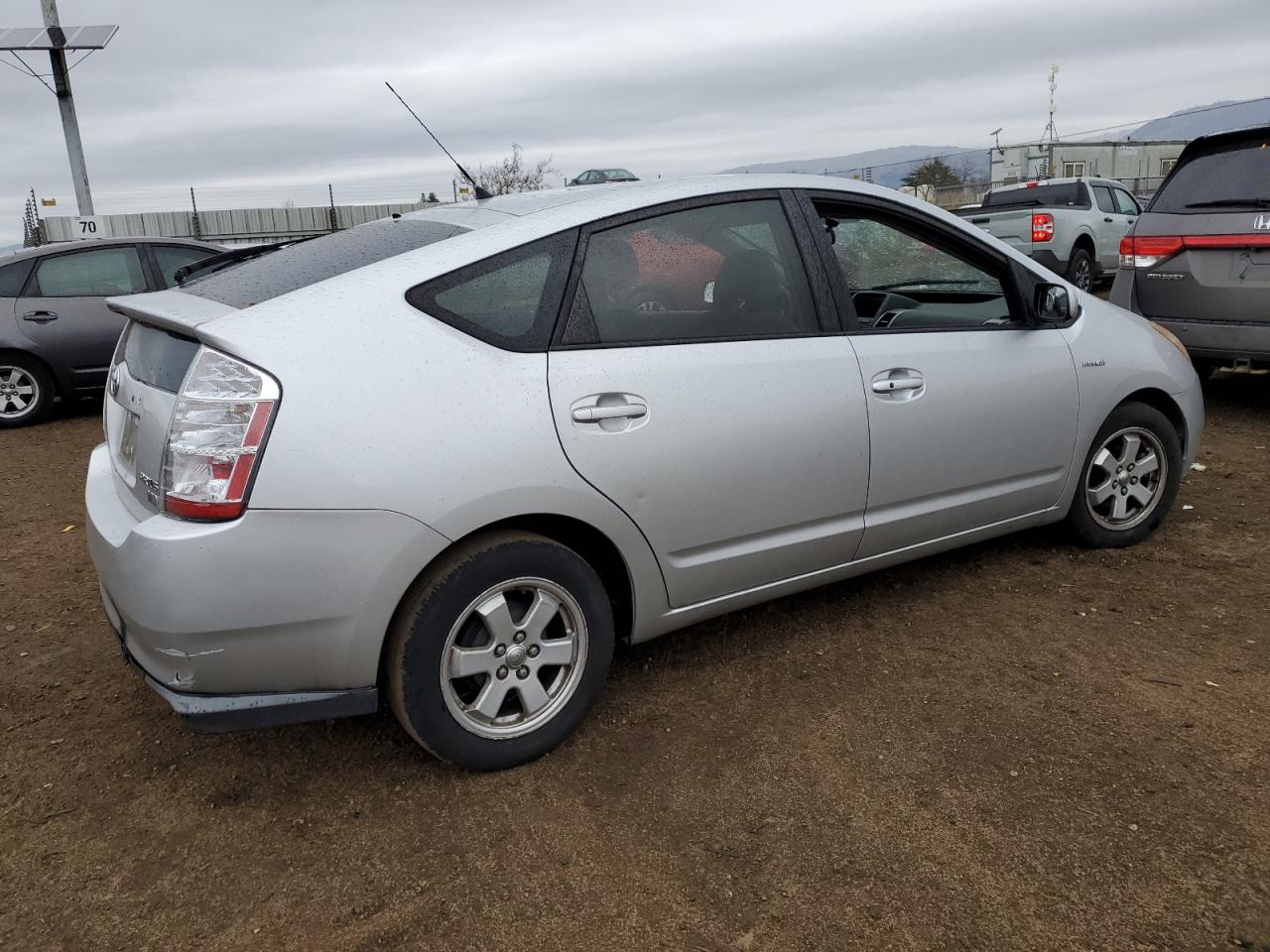 2008 Toyota Prius VIN JTDKB20U187786699 Copart auction photo, vandalism / front end damage thumbnail 3