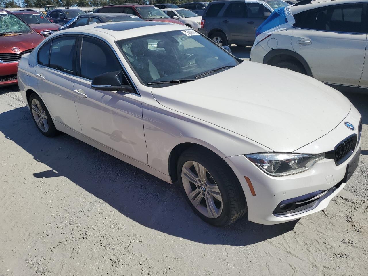 2017 BMW 3er VIN WBA8D9C38HA005323 Copart auction photo, water/flood / mechanical damage thumbnail 4