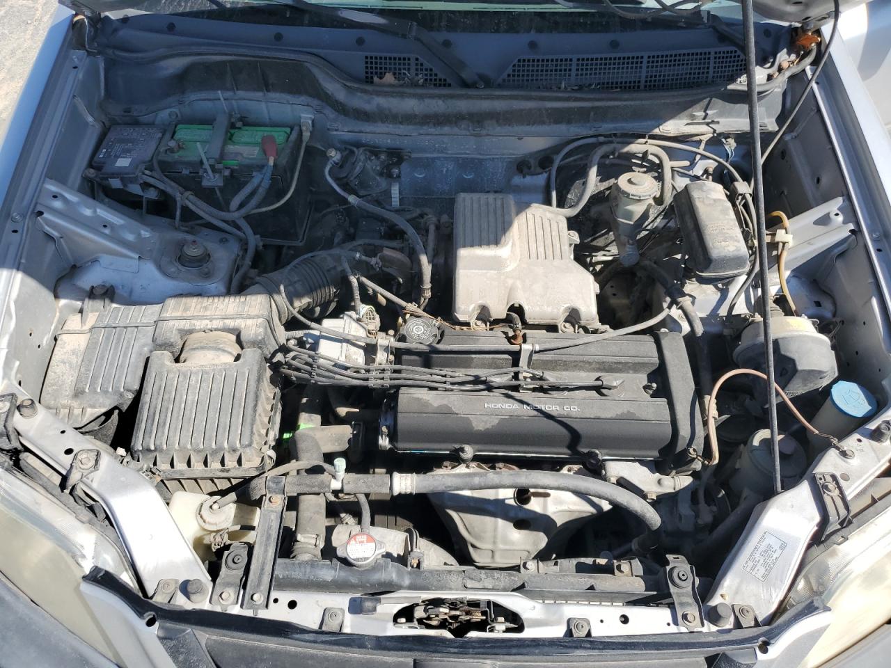2001 Honda CR-V VIN JHLRD28421S010021 Copart auction photo, front end / side damage thumbnail 13