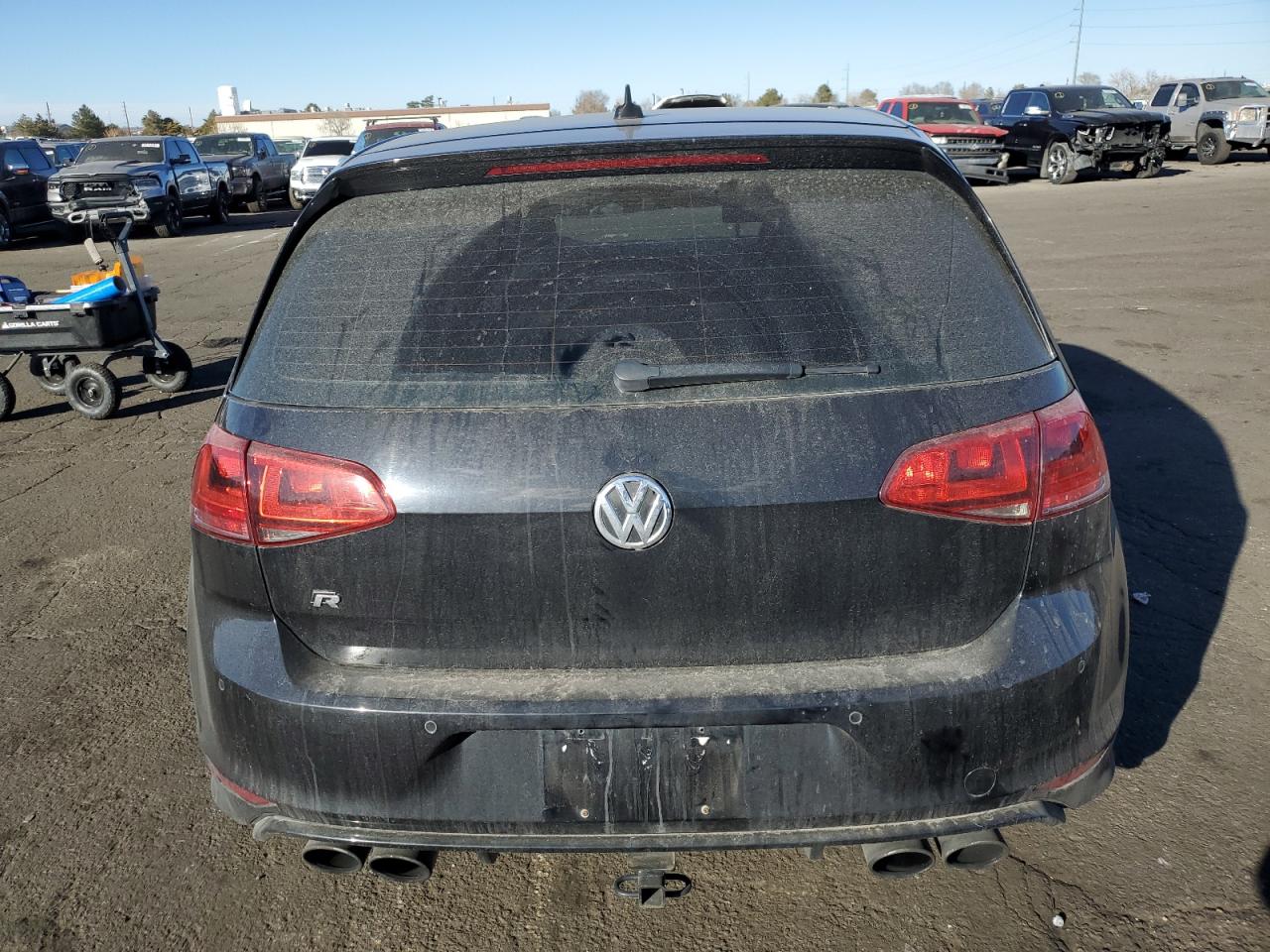 2017 Volkswagen Golf VIN WVWVF7AU4HW083357 Copart auction photo, front end damage thumbnail 6