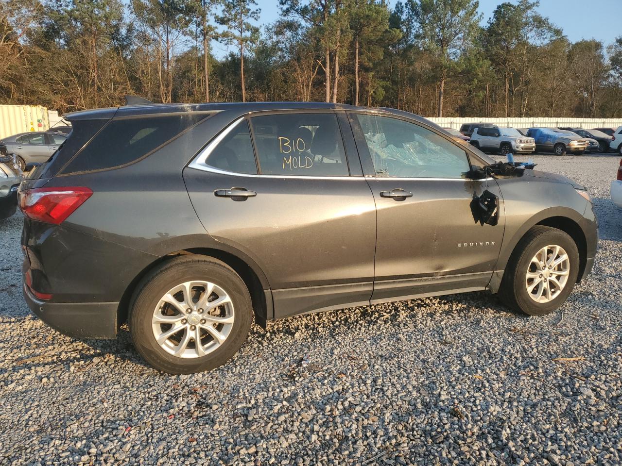 2018 Chevrolet Equinox VIN 2GNAXSEV3J6300468 Copart auction photo, all over damage thumbnail 3