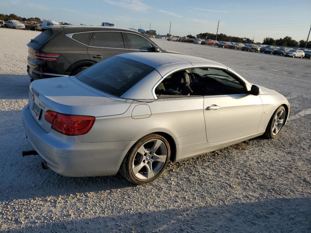 2012 BMW 3er VIN WBADX7C58CE744009 Copart auction photo, water/flood damage thumbnail 3