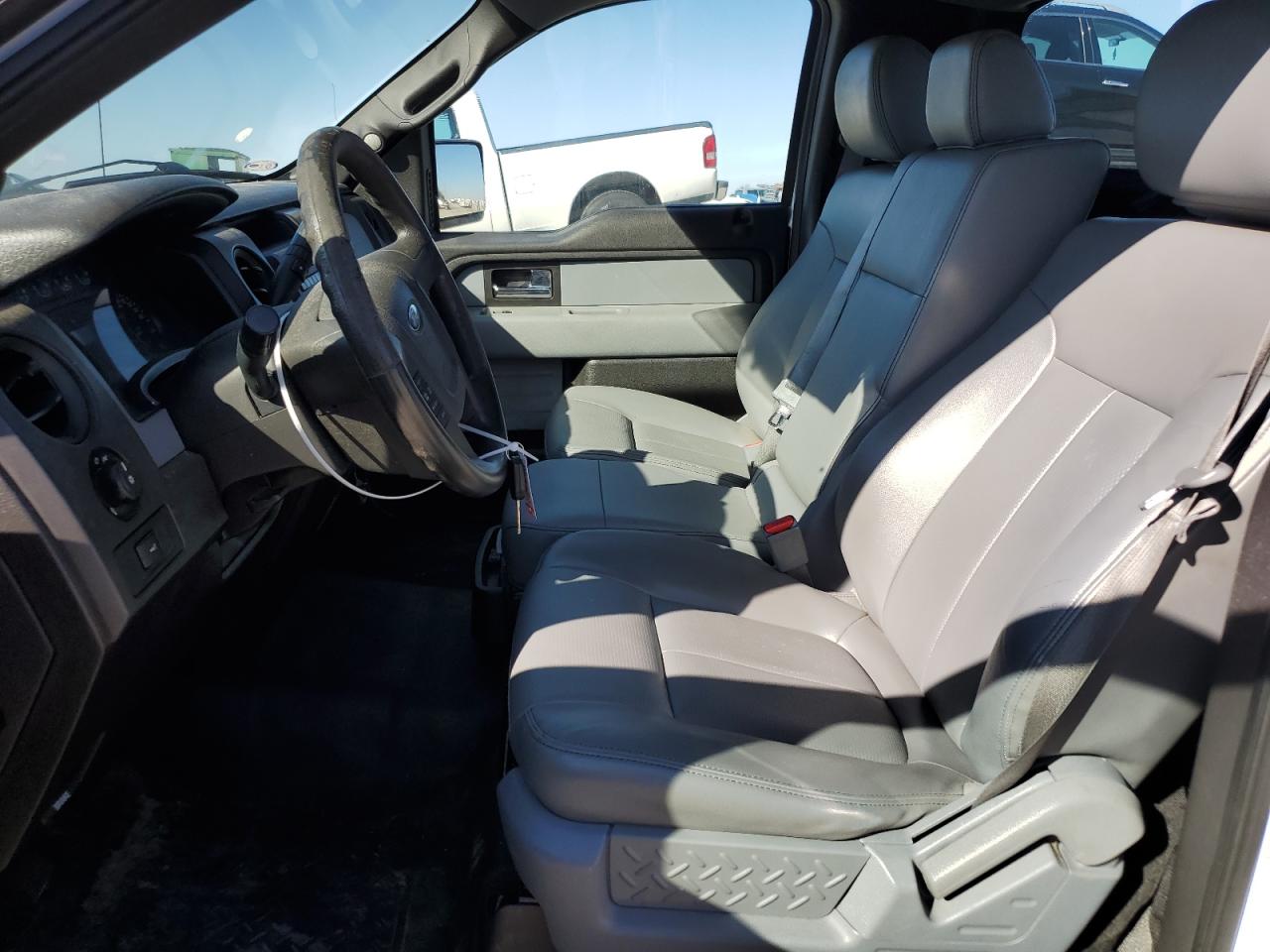 2014 Ford F-150 VIN 1FTMF1CM2EKF51305 Copart auction photo, front end / minor dent/scratches damage thumbnail 7