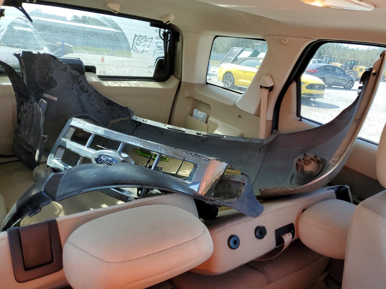 2011 Ford Escape VIN 1FMCU0DGXBKA31512 Copart auction photo, front end damage thumbnail 13