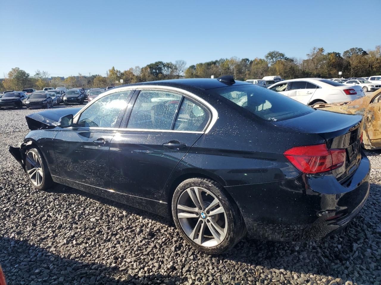 2017 BMW 3er VIN WBA8B9G32HNU52092 Copart auction photo, front end damage thumbnail 2