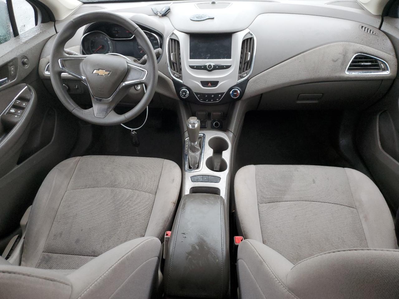 2017 Chevrolet Cruze VIN 1G1BC5SM5H7166264 Copart auction photo, front end / side damage thumbnail 8