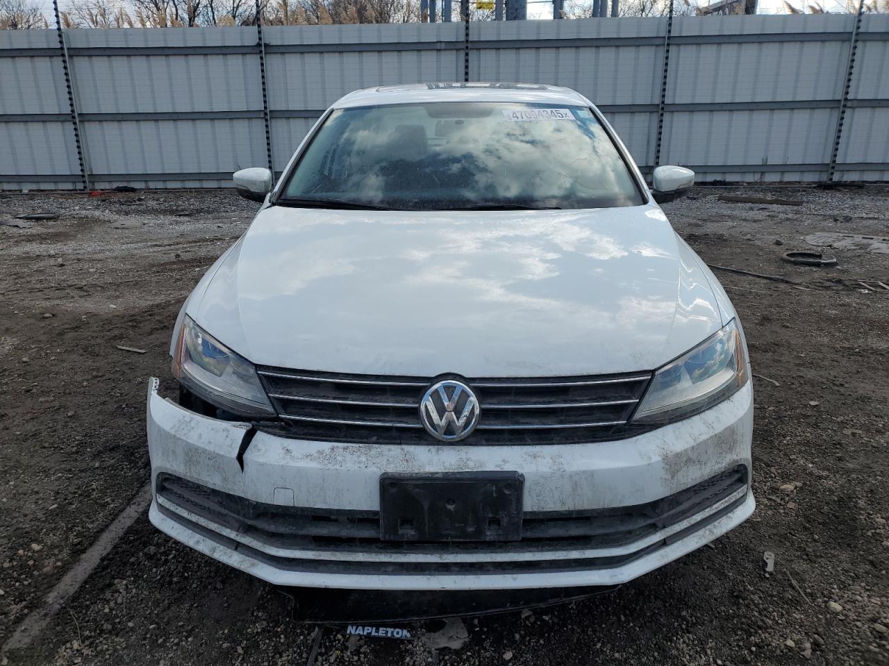 2017 Volkswagen Jetta VIN 3VWDB7AJ9HM365102 Copart auction photo, front end damage thumbnail 5