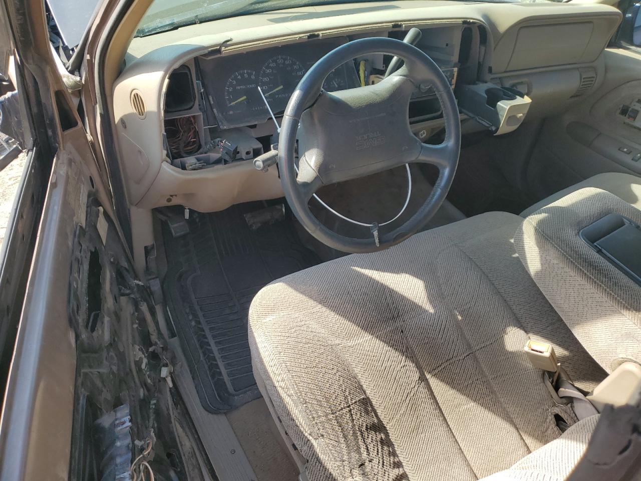 1997 GMC Sierra VIN 2GTEC19R7V1546195 Copart auction photo, all over damage thumbnail 8