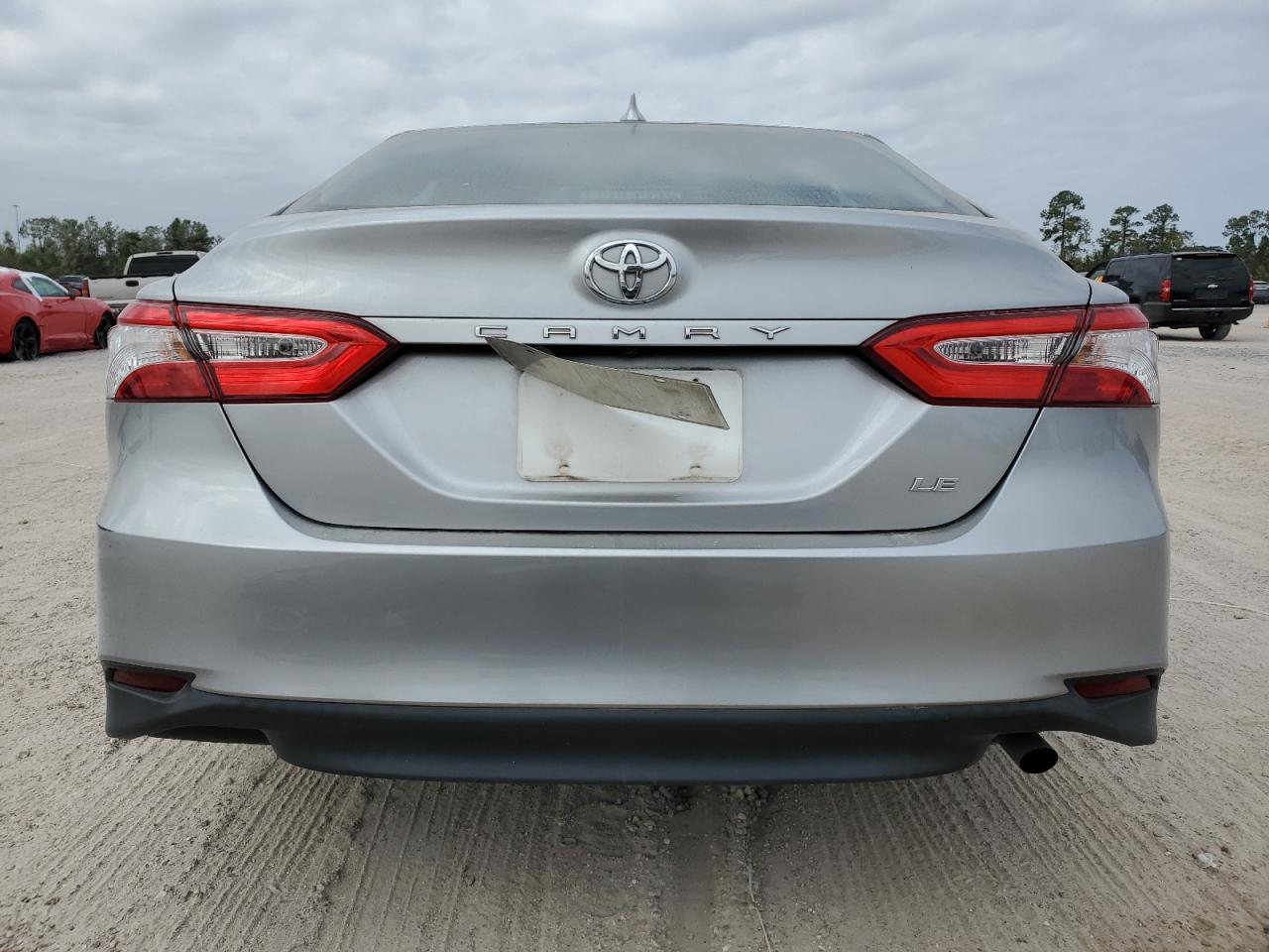 2020 Toyota Camry VIN 4T1C11AK7LU984935 Copart auction photo, front end / side damage thumbnail 6