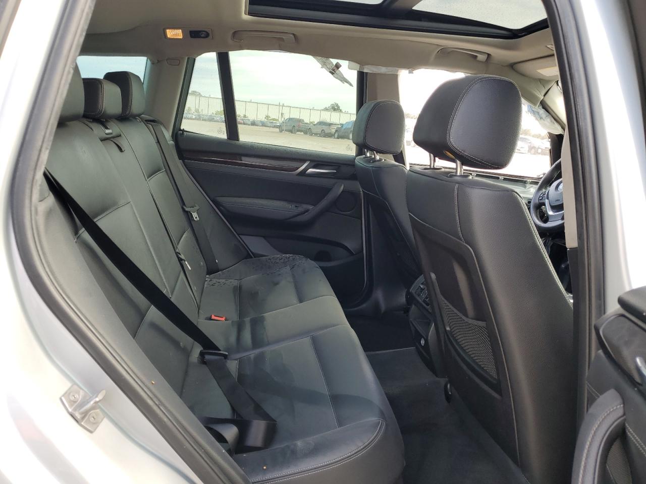 2017 BMW X3 VIN 5UXWZ7C37H0X40573 Copart auction photo, front end / side damage thumbnail 12