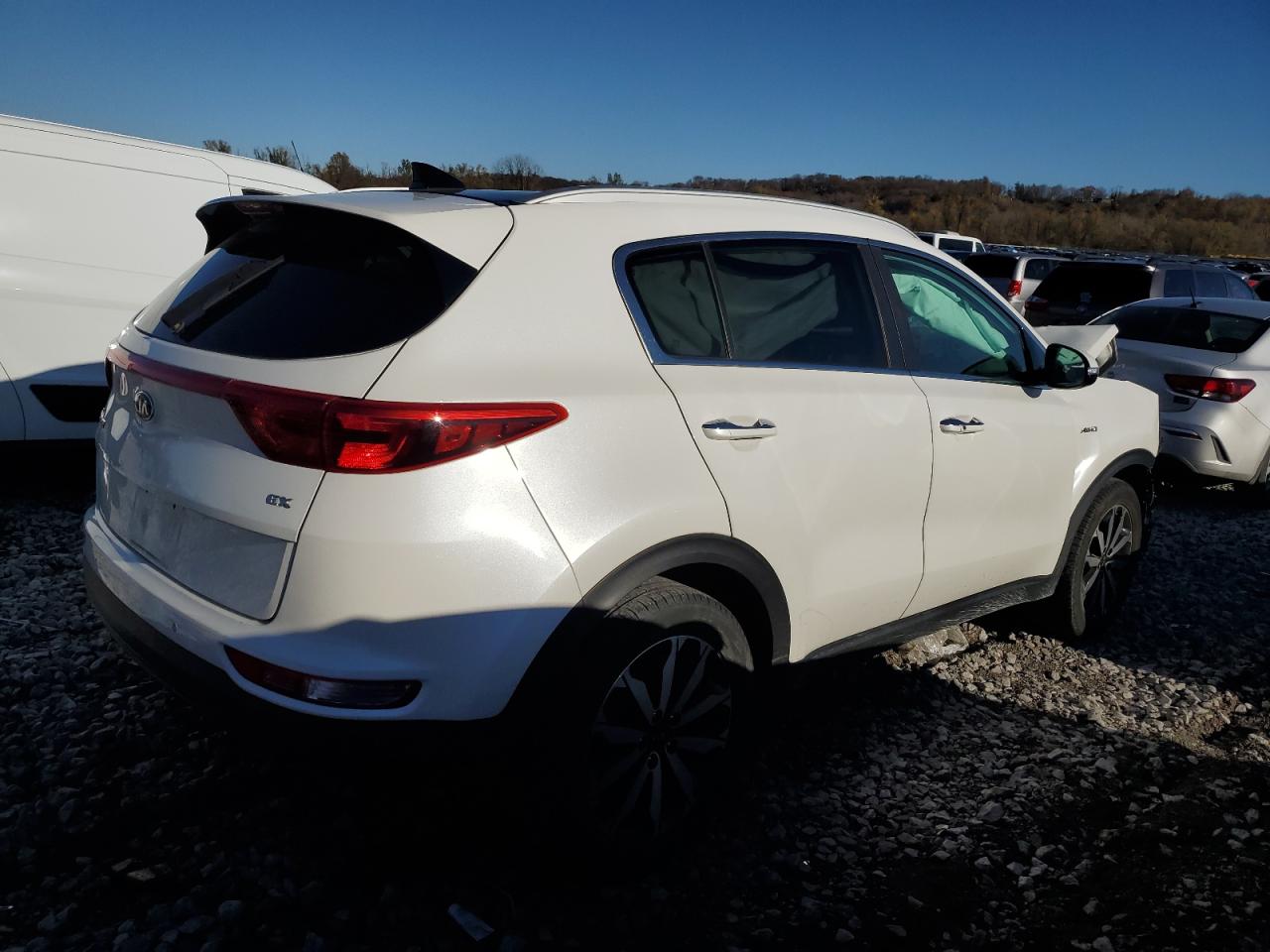 2017 KIA Sportage VIN KNDPNCACXH7140831 Copart auction photo, front end damage thumbnail 3
