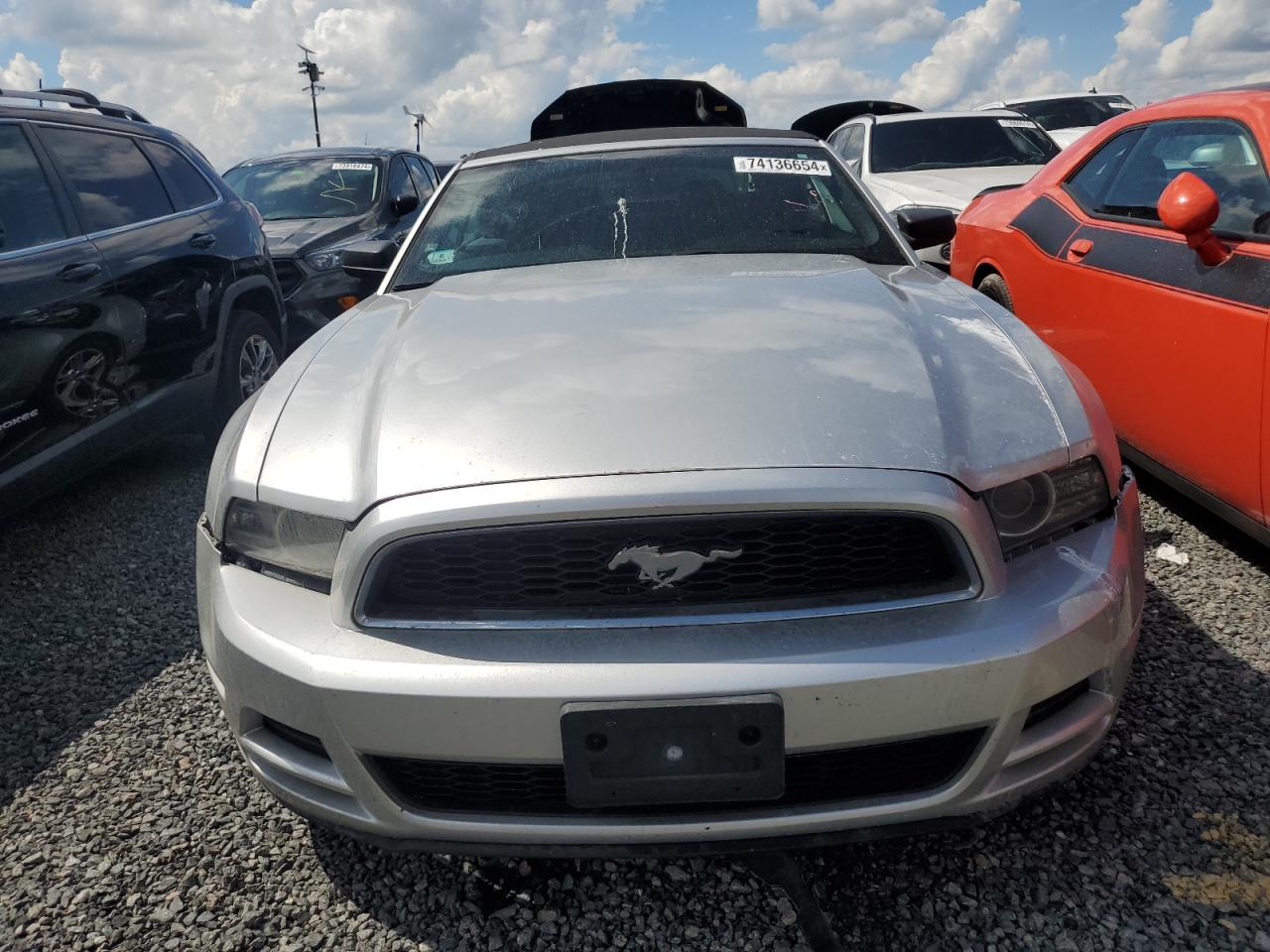 2014 Ford Mustang VIN 1ZVBP8EM4E5314465 Copart auction photo, water/flood / minor dent/scratches damage thumbnail 5