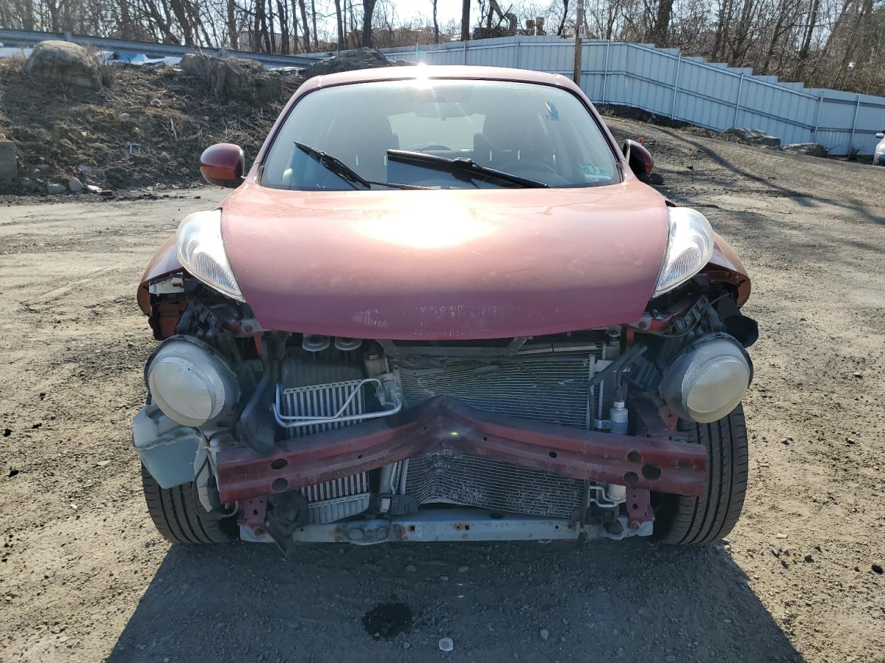 2011 Nissan Juke VIN JN8AF5MV1BT010970 Copart auction photo, front end / minor dent/scratches damage thumbnail 5